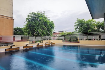 Suan Sunandha Palace Hotel,,3 star