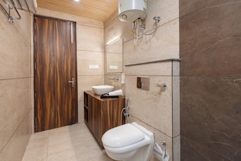 hotel moonglade by royal stays dalhousie