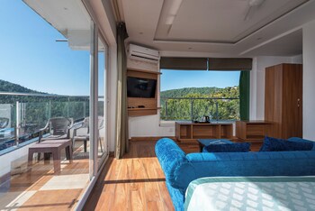 hotel moonglade by royal stays dalhousie