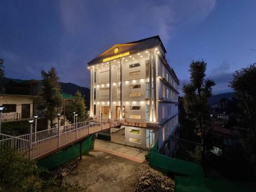 hotel moonglade by royal stays dalhousie
