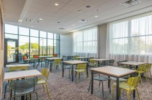 spark by hilton madison central