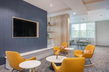 Spark By Hilton Madison Central,,3 star