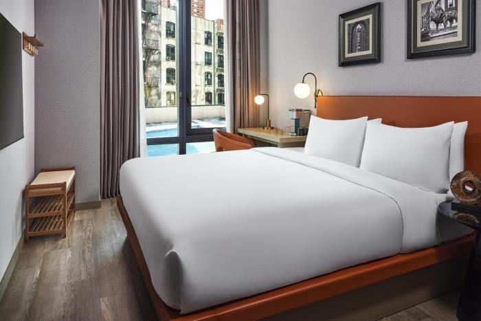 the george at columbia harlem tapestry collection by hilton