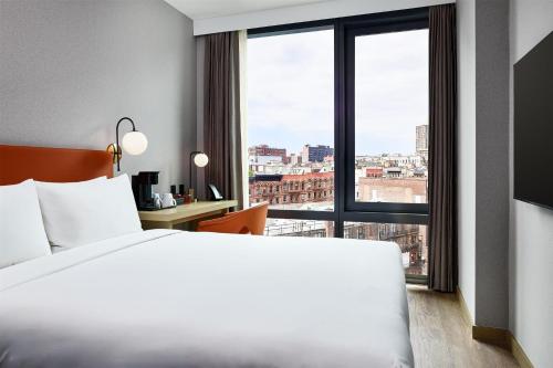 the george at columbia harlem tapestry collection by hilton