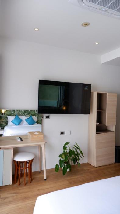 the lush apartments and suites