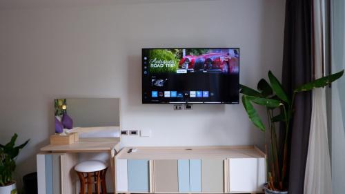 the lush apartments and suites