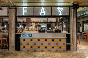 moxy fayetteville