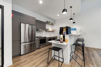2br city escape