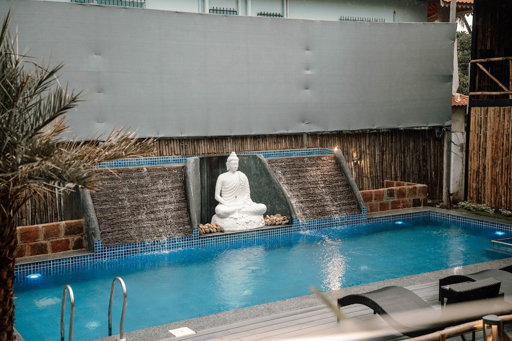 tranquillo by the beach luxury wooden