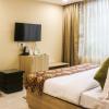 iris suites kalkaji