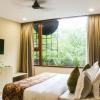 iris suites kalkaji
