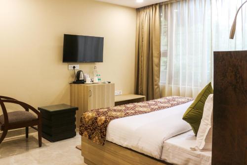 iris suites kalkaji