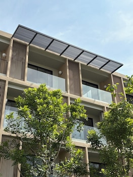 paak hotel suvarnabhumi