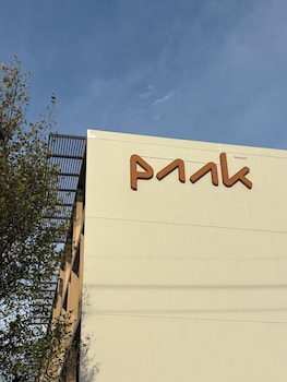 paak hotel suvarnabhumi