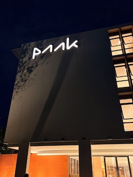 paak hotel suvarnabhumi