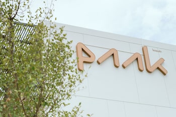 paak hotel suvarnabhumi