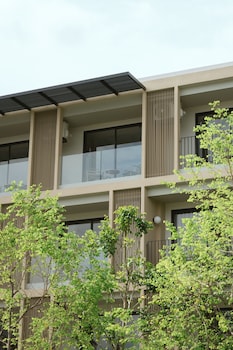 paak hotel suvarnabhumi