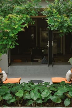 paak hotel suvarnabhumi