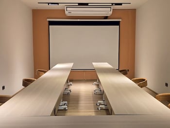 paak hotel suvarnabhumi