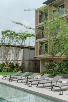 paak hotel suvarnabhumi