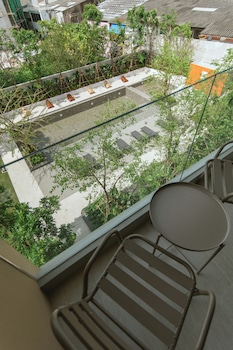 paak hotel suvarnabhumi