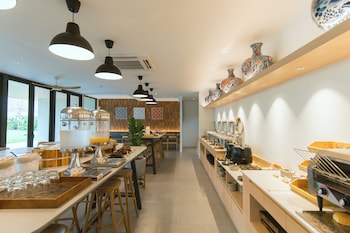 paak hotel suvarnabhumi