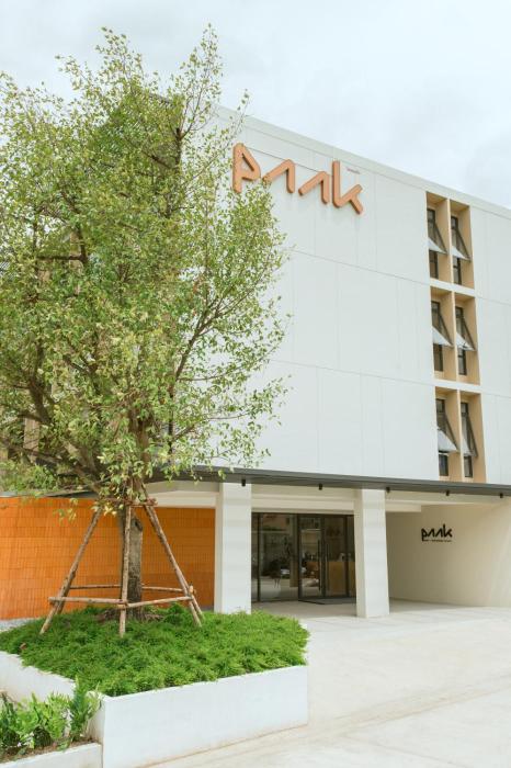 paak hotel suvarnabhumi