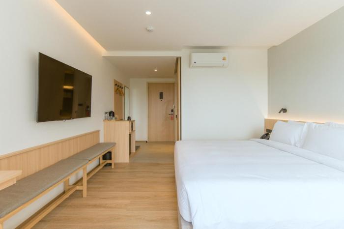 paak hotel suvarnabhumi