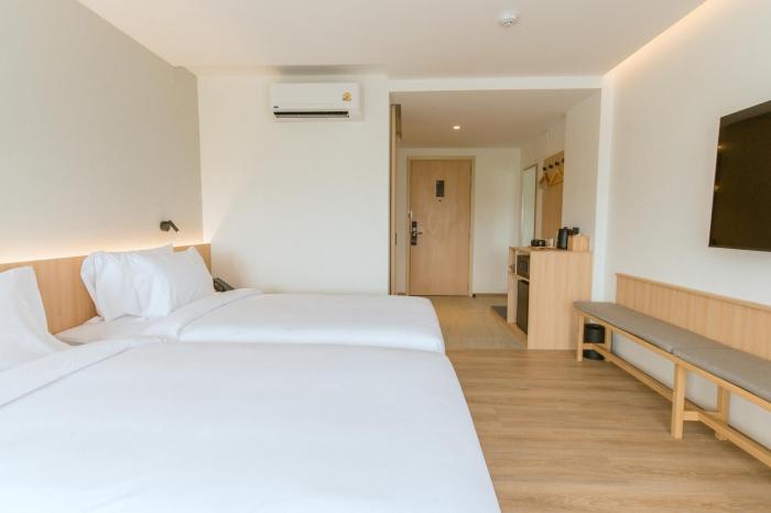 paak hotel suvarnabhumi