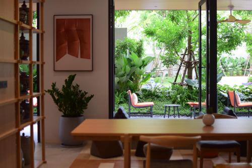 paak hotel suvarnabhumi