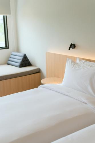paak hotel suvarnabhumi