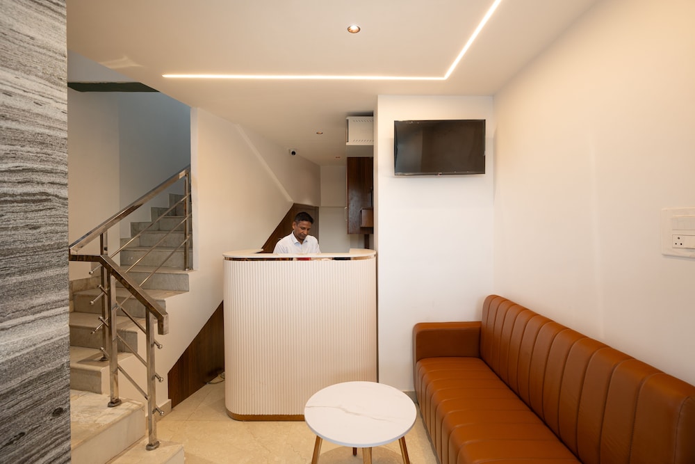 sri varee residency