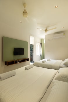 sri varee residency