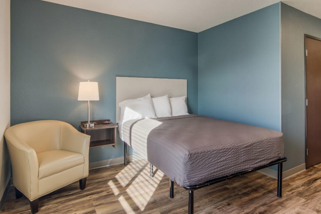 woodspring suites wilmington riverfront
