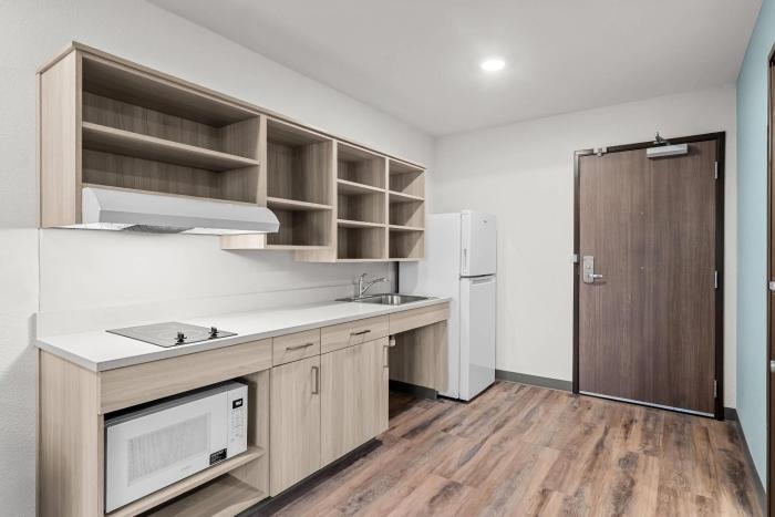 woodspring suites wilmington riverfront