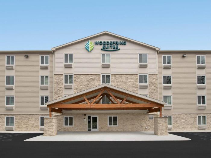 woodspring suites wilmington riverfront