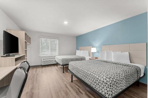 woodspring suites wilmington riverfront