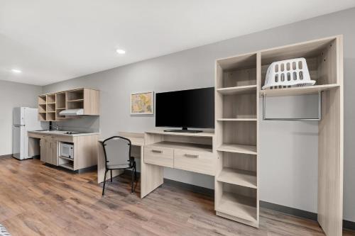 woodspring suites wilmington riverfront