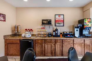 econo lodge civic center