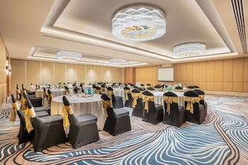 sarovar premiere alwar