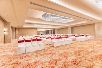 sarovar premiere alwar