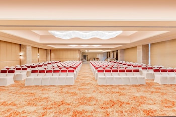 sarovar premiere alwar