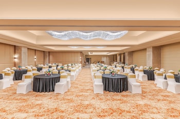 sarovar premiere alwar