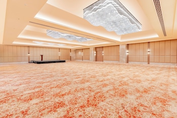 sarovar premiere alwar