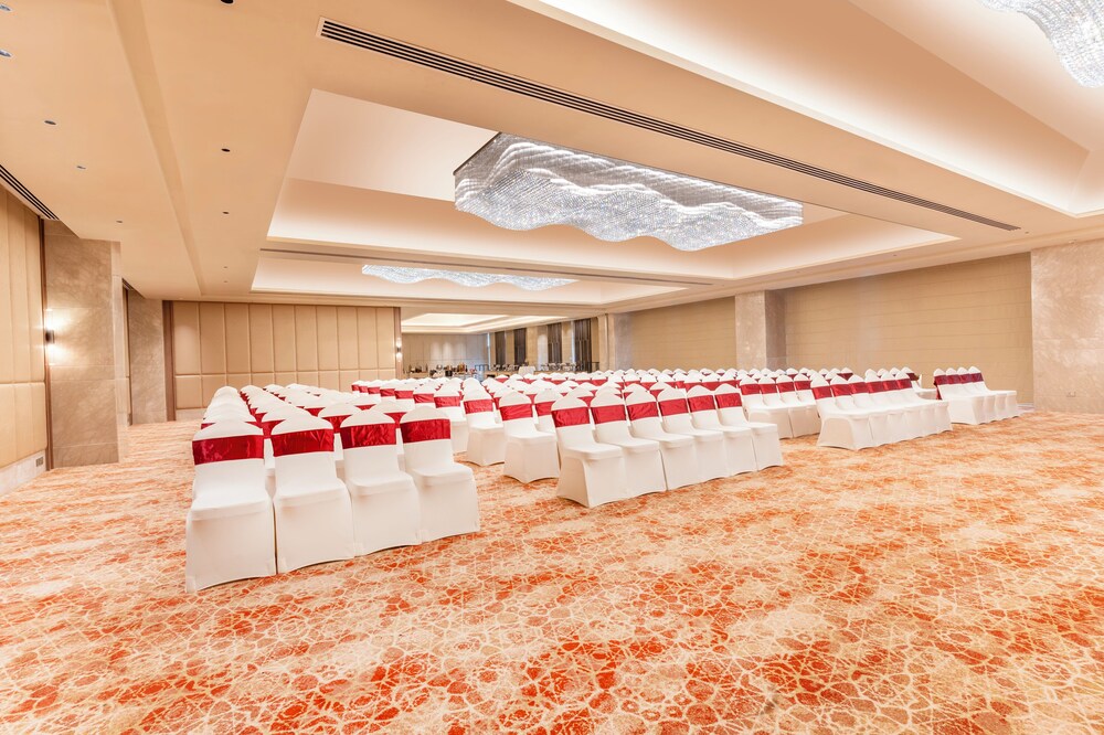 sarovar premiere alwar