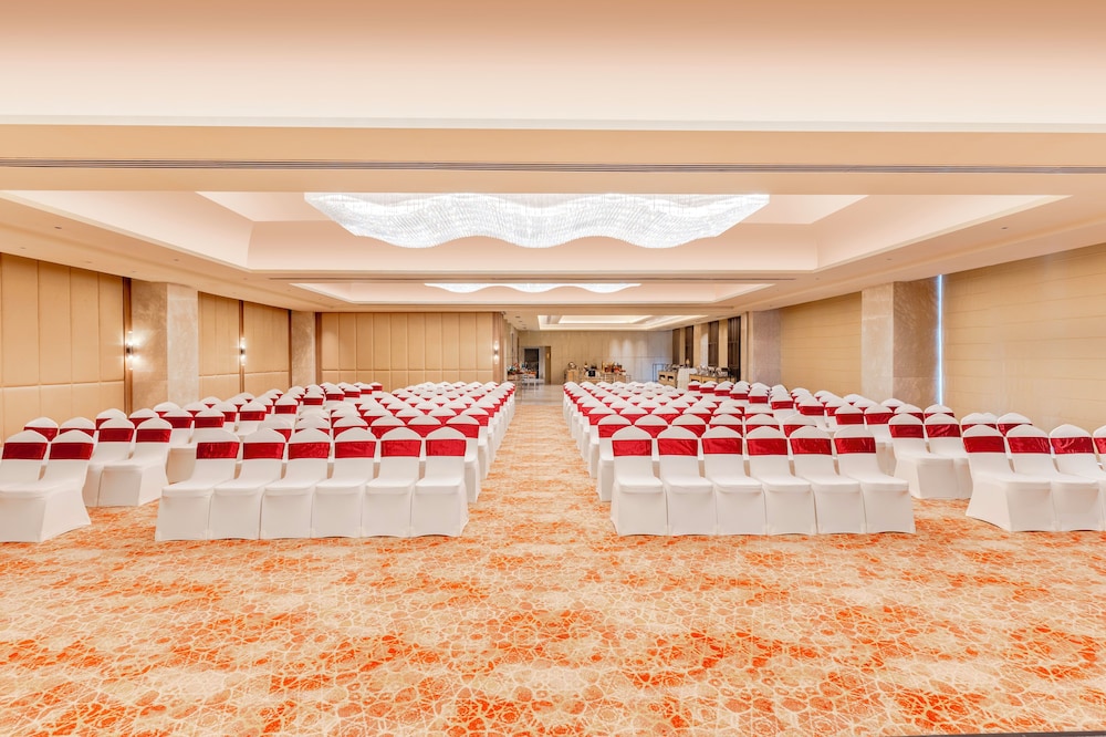 sarovar premiere alwar