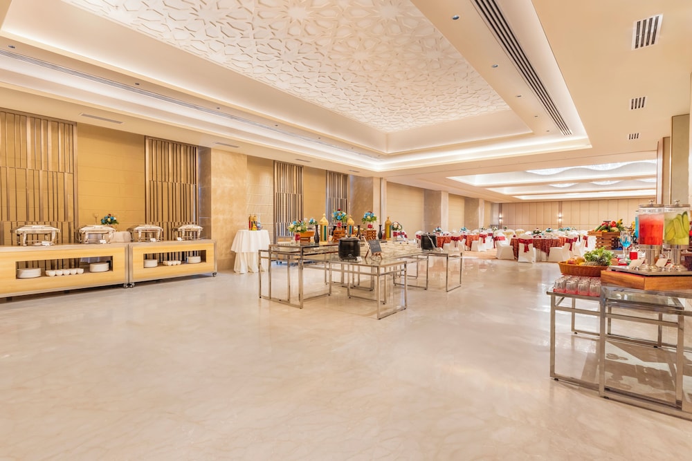 sarovar premiere alwar