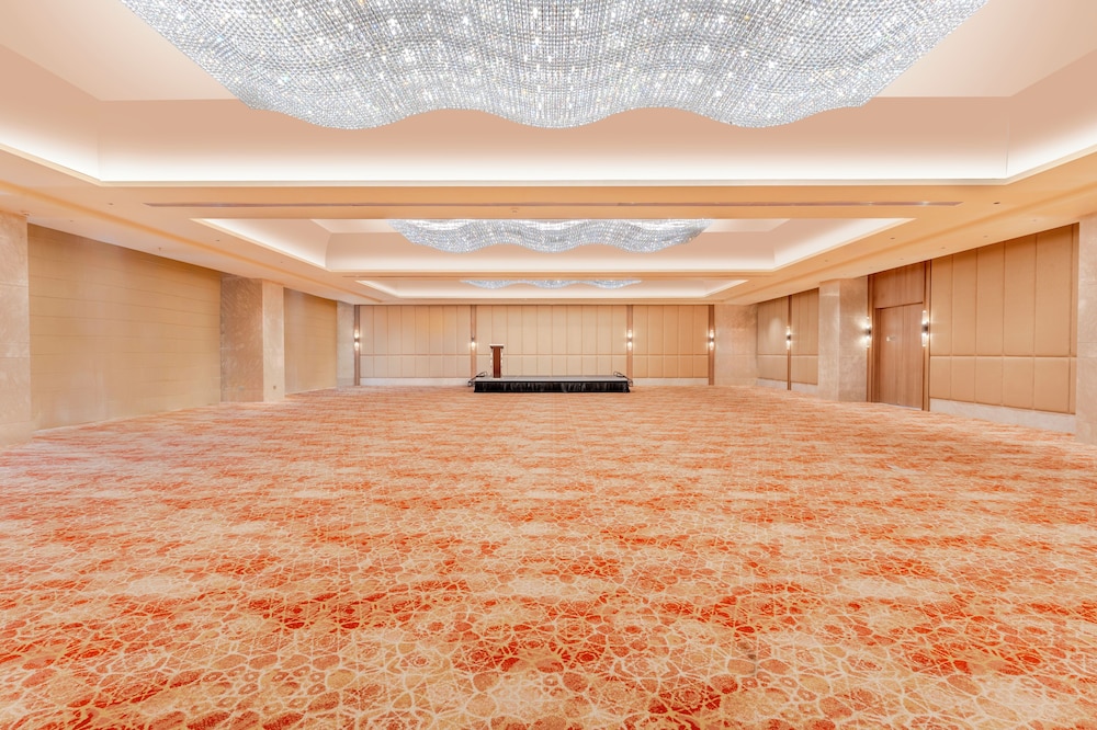 sarovar premiere alwar