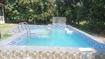 Red Roof Inn,,3 star