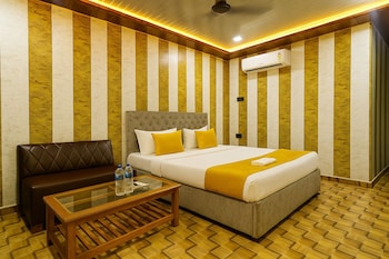 comfort stay saheed path ahimamau near lulu mall